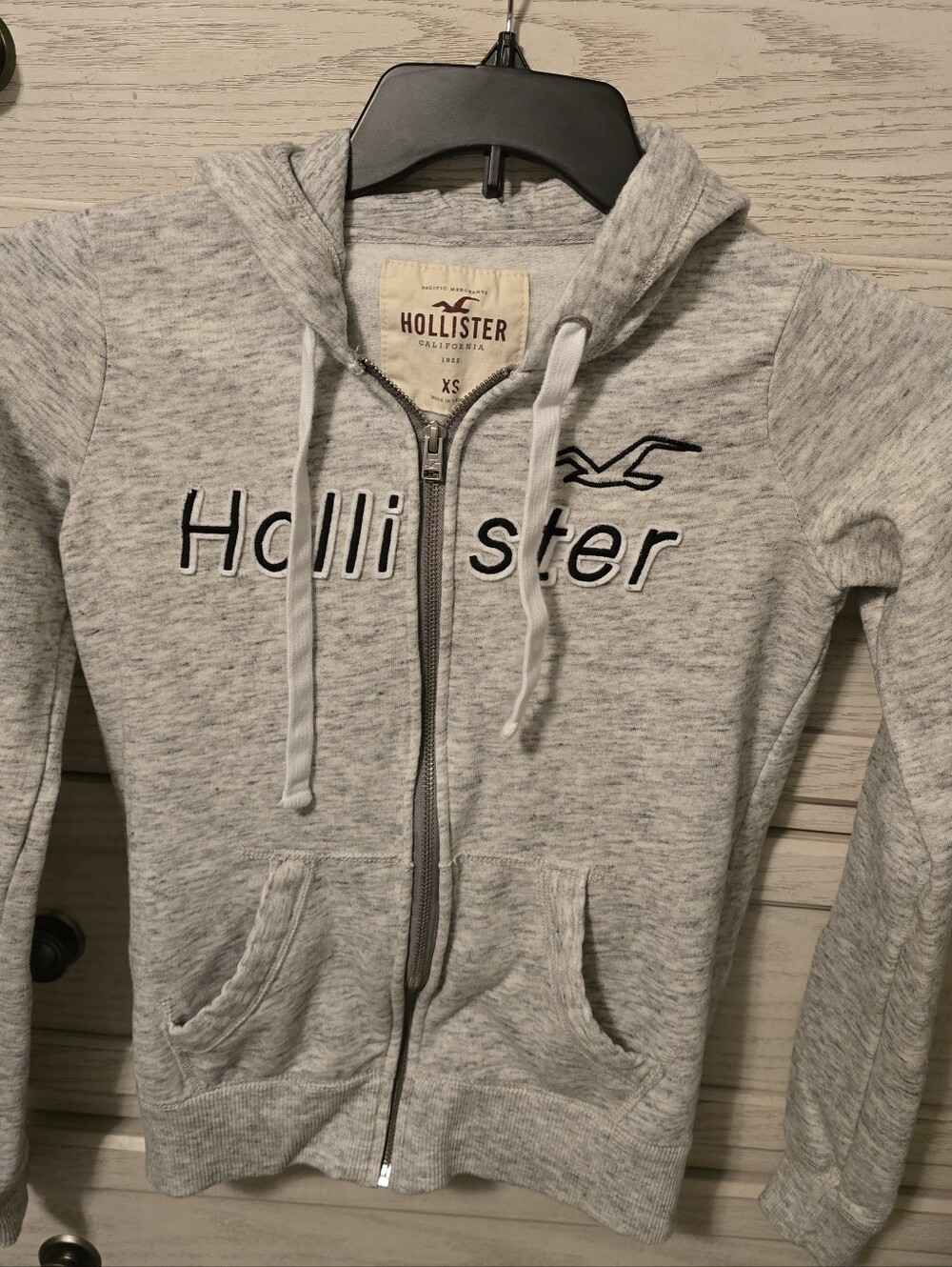 Hollister Heather Light Gray Zip-Up Hoodie with Embroidered Logo